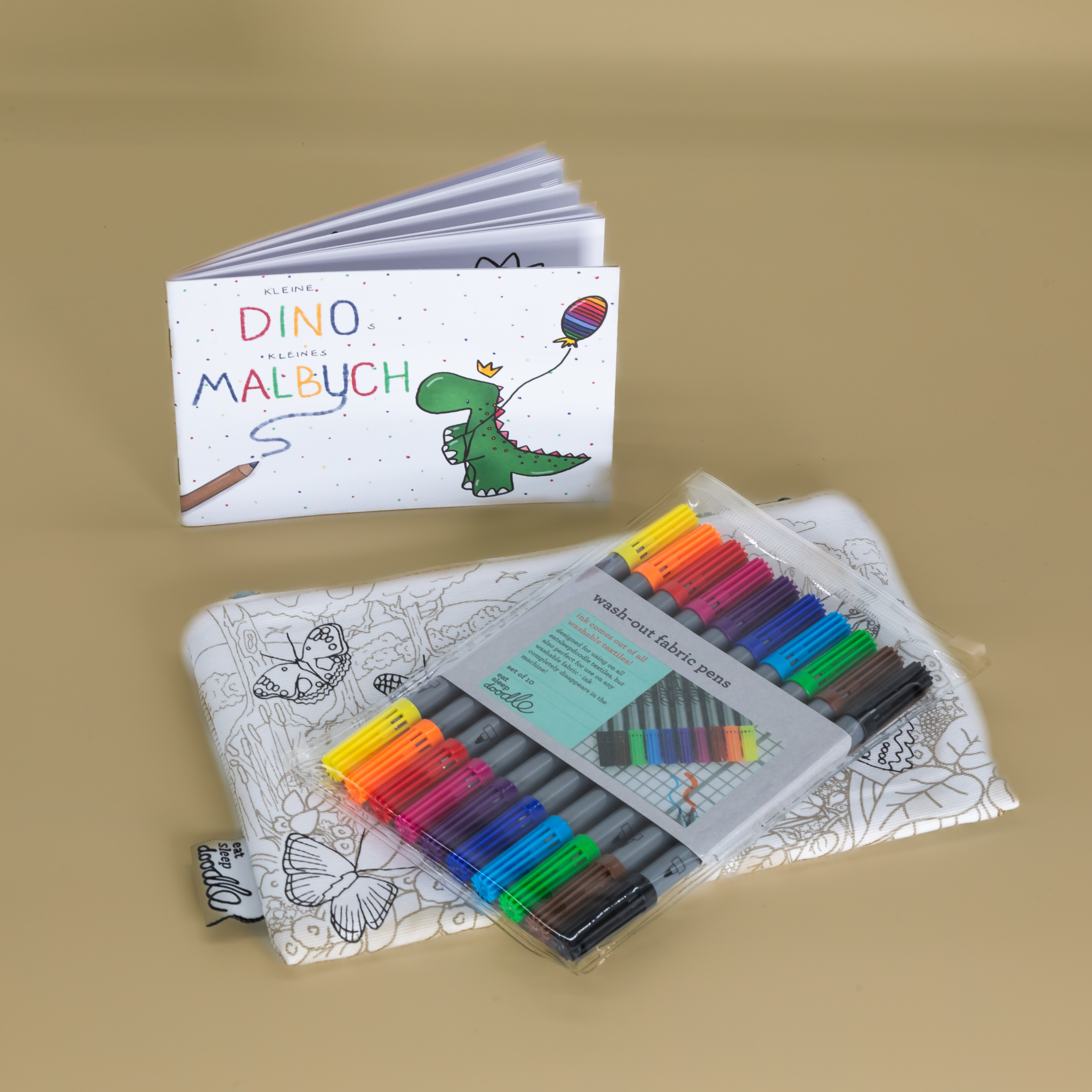 Dinbo Malbuch mit Stiften